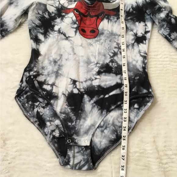Chicago Bulls Tie Dye Bodysuit Large - Picture 4 of 6